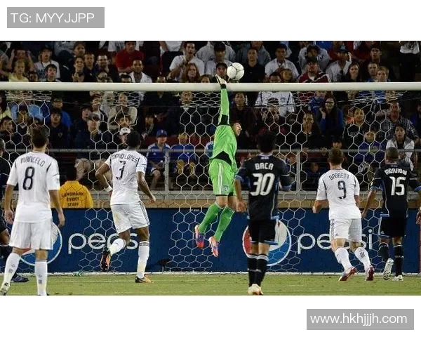 皇家盐湖与圣何塞地的激烈对决揭示了足球战术的精彩与魅力